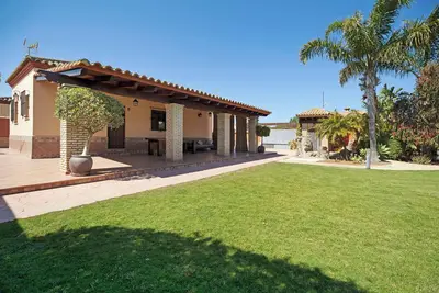 Image de Maison de vacances Casa Rural El Campo avec piscine, jardin et Wi-Fi