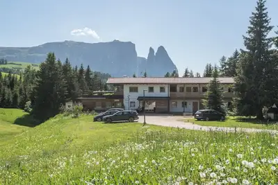 Image de Appartement \"Ferienparadies Sabina Santner\" dans la réserve naturelle sur l'Alpe di Siusi