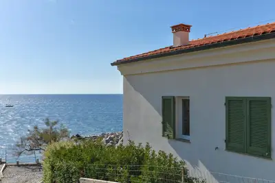 Image de Il Quartiere Apartment Pianosa' avec vue sur la mer, terrasse et Wi-Fi