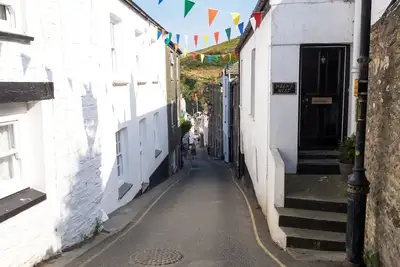 Image de The Moonbeach Cabin, pet friendly, with a garden in Gorran Haven