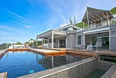 Image de 6 bedroom villa in a relaxed and very pleasant setting