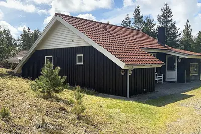 Image de Cozy vacation home with 2 bedrooms, 1 bathroom, whirlpool and sauna