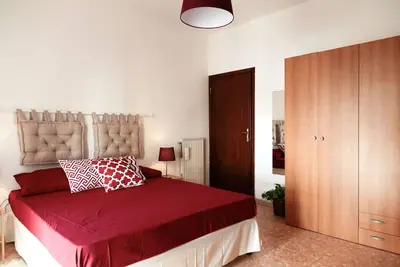 Image de a few meters from the Arno River, 5 minutes to the Leaning Tower