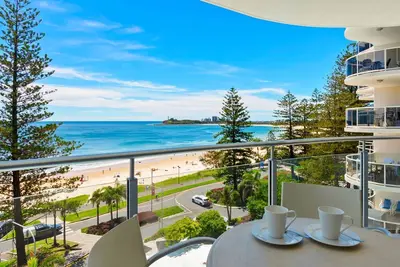 Image de Sirocco 608 by G1 Holidays - Two Bedroom Beachfront Oceanview Apartment in Sirocco Resort