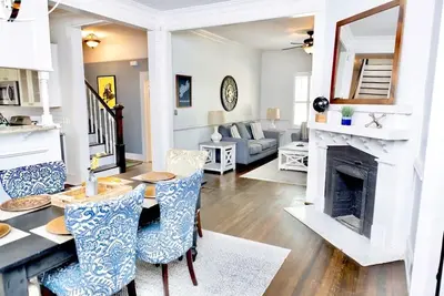 Image de Private Historic Retreat in the Heart of Avondale!