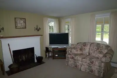 Image de Spend your vacation in this charming 4-bedroom home in quiet Cape May Point.