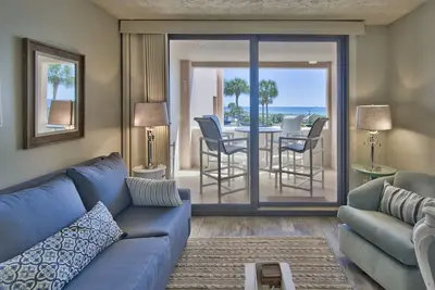 Image de Beach View First Floor! 1 Free Beach Chair Set Up Daily!