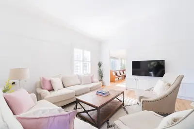 Image de La Villette sleeps 9/fireplace/Bbq/Pet Friendly