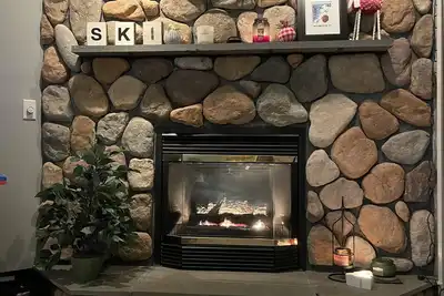 Image de Ski, Bike, Hike & Relax: 2-Bedroom Condo w/ Pool & Spa. Minutes to Killington!