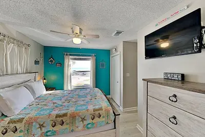 Image de End Unit Condo | Beach Views | Pool & Hot Tub