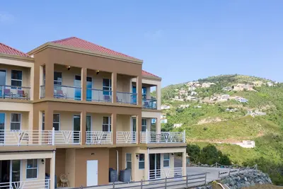 Image de Panoramic View-City View Luxury Villa 3