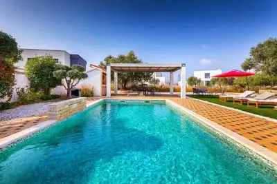 Image de Private Heated Pool, Sport Fields - Villa Sunshine