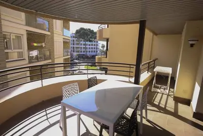 Image de 101-Laresman-Magnifique Et Spacieux Appartement À 2 Minutes De La Plage