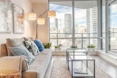 Image de Postcard Views w/ Chic Decor, Office, Parking