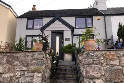 Image de Spacious Two Bed Welsh Cottage in the Foothills of Snowdonia North Wales