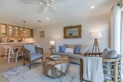 Image de Newly Renovated John Fripp Villa- Pool Views, Beach Access