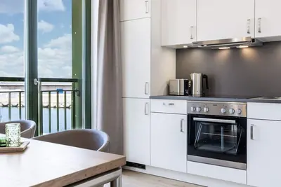 Image de Family-friendly apartment for 4 people in a prime harbor location in Wismar -