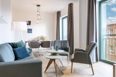 Image de Ultra-modern, barrier-free apartment in a prime and central harbor location -