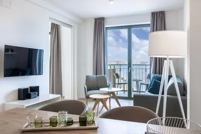 Image de Modern apartment with sauna, balcony and view of the harbor of Wismar -