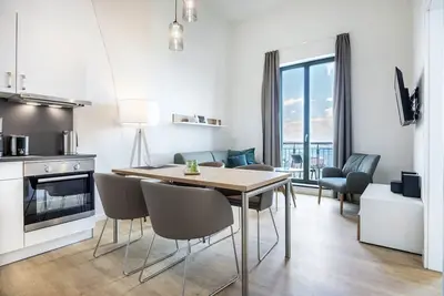 Image de Luxury apartment with gallery bedroom, roof terrace and unique harbor view!