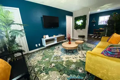 Image de Bohemian Hideaway: 2 bed/1 bath. 2 mins from Atl!