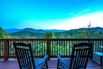 Image de Spectacular Panaramic Views! Community Pool, Hot Tub, Catch and Release Ponds.