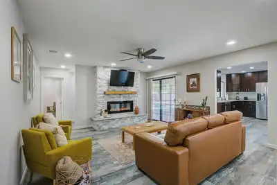 Image de Old Town- Quiet Neighborhood- Perfect Location