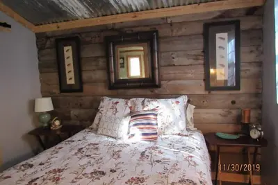 Image de On the Riverbend Cabin