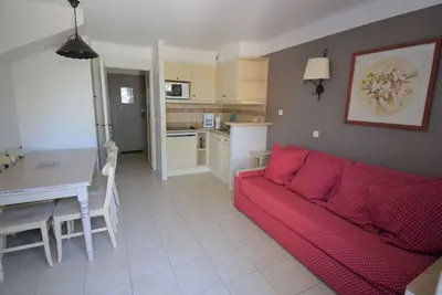Image de Maison Duplex avec Terrasse - 6 Pers, 4 Pièces, WiFi, Animaux Bienvenus, Parking Inclus