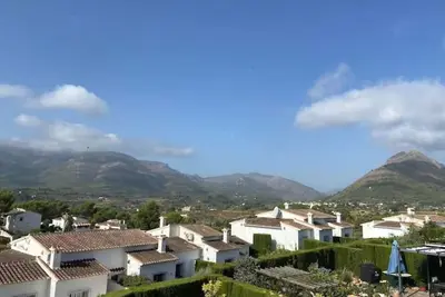Image de Stunning views, cycling base, pellet burner, pool!