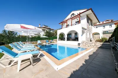 Image de Turquoise Shores Villa Oludeniz close to the Beach | 4br Family-Friendly Villa