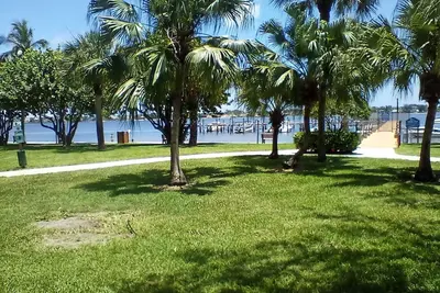 Image de Jupiter Waterfront Gem! ! ! ! ! On  the historic Loxahatchee River.