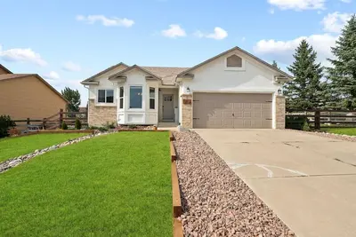 Image de (3Bd 2Ba) 279 Misty Creek Dr, Monument, · Mountain Views, Family Friendly, Close to Afa!