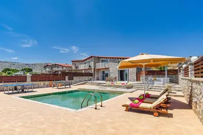 Image de Villa Dione Seastone by Villa Plus