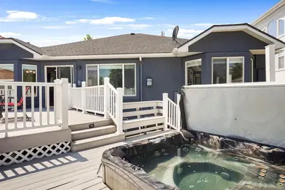 Image de Huge Luxurious Downtown Getaway! w/Hot Tub