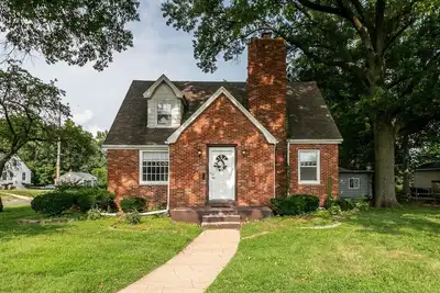 Image de Brick B&B - Entire House in Downtown Edwardsville