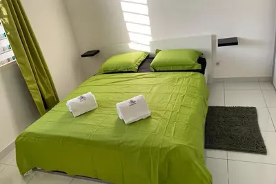 Image de Maison De Type F2 Avec Jardin