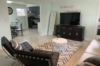 Image de Newly renovated 3 bedrooms beach house in Crystal Beach