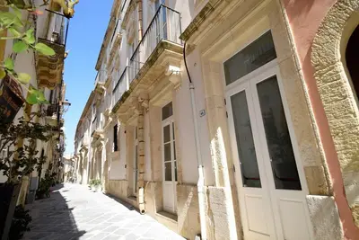 Image de Joli appartement pour 4 personnes avec Wifi, climatisation, Tv, terrasse et animaux admis