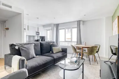 Image de Amazing Salamanca 2br, near El Retiro Park, by Blueground