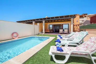 Maison \"Villa Mia\", avec vue sur mer, jardin, piscine et Wi-Fi.