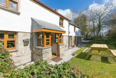 Image de Trewolla Cottage, family friendly, with a garden in Newquay