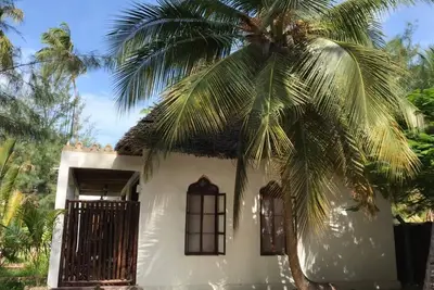 Image de Gorgeous garden bungalows moments to the Indian Ocean