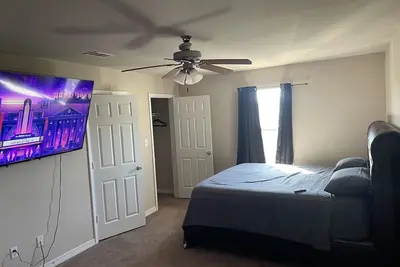 Cozy 2 Bed 2 Bath! ! ! Located 5 Min from Casino & Beach