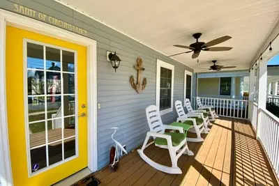 Image de Saint of Circumstance - Chesapeake Properties