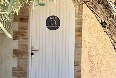 Image de Très Grande Villa 4* 20pax au Calme entre Cannes et Saint Tropez