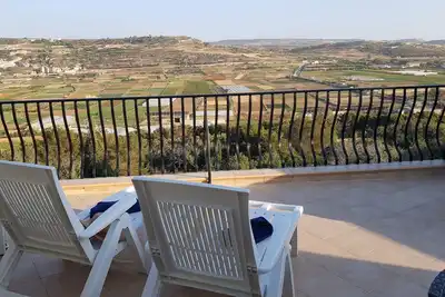 Image de Luxury Apartment with breath taking views close to Golden Bay