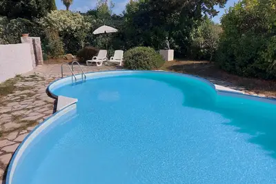 Image de Logement dans villa Ă Valbonne, piscine, parking, calme, du samedi au samedi