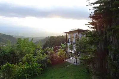 Image de Tiny Glass House with Incredible Views