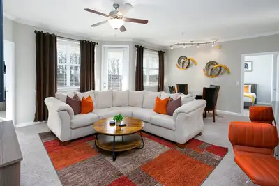 Image de Abby's Luxurious Cove-10 mins from everywhere